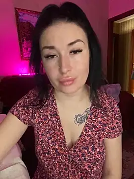 Roxana Bell online show from February 24, 2025, 11:32 am