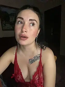 Roxana Bell online show from November 14, 2025, 7:23 pm