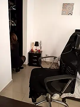 Snapshot of tata_laima__ chatting on January 20, 2025, 5:16 pm tata laima online show from January 20, 2025, 5:16 pm
