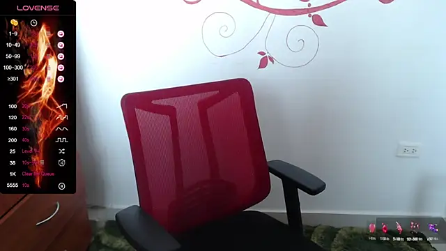 Snapshot of Roxanne_Ssummers chatting on September 25, 2025, 2:10 pm Roxanne Ssummers online show from September 25, 2025, 2:10 pm