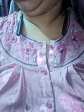 Snapshot of Ravina_patil1 chatting on September 10, 2025, 4:51 pm Ravina patil1 online show from September 10, 2025, 4:51 pm