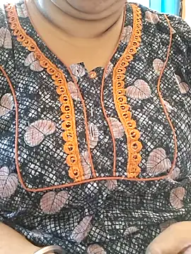 Snapshot of Ravina_patil1 chatting on October 1, 2025, 6:30 am Ravina patil1 online show from October 1, 2025, 6:30 am