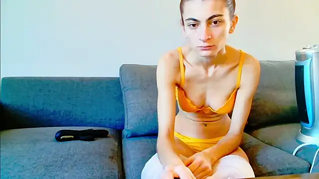 Snapshot of Fit_Yummy chatting on February 8, 2025, 9:03 am Fit Yummy online show from February 8, 2025, 9:03 am