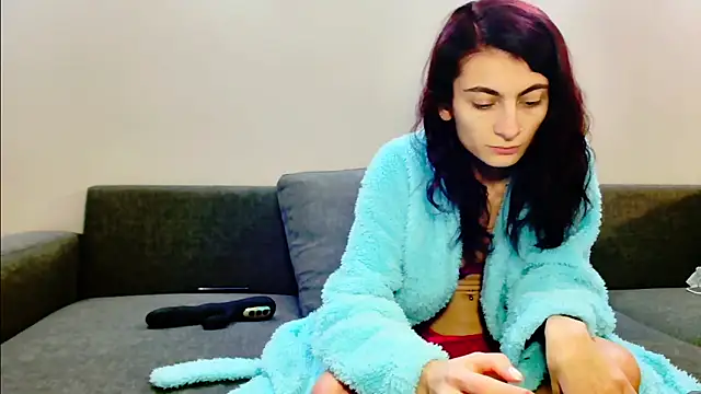 Snapshot of Fit_Yummy chatting on February 13, 2025, 8:45 pm Fit Yummy online show from February 13, 2025, 8:45 pm