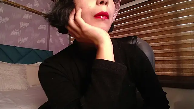 Snapshot of Moony_14 chatting on March 4, 2025, 3:59 pm Moony 14 online show from March 4, 2025, 3:59 pm