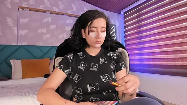 Snapshot of Moony_14 chatting on September 21, 2025, 2:08 pm Moony 14 online show from September 21, 2025, 2:08 pm