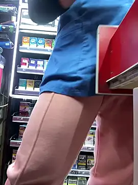 Snapshot of MikyVesela chatting on December 4, 2024, 5:55 pm MikyVesela online show from December 4, 2024, 5:55 pm