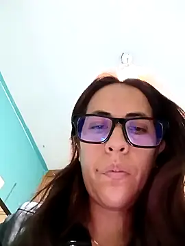 Snapshot of Lena-32 chatting on January 2, 2025, 10:01 pm Lena-32 online show from January 2, 2025, 10:01 pm