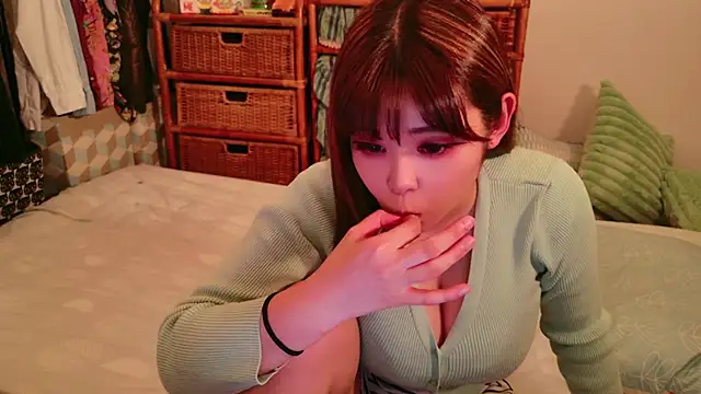 Snapshot of Megu_Melon chatting on December 4, 2024, 3:43 pm Megu Melon online show from December 4, 2024, 3:43 pm