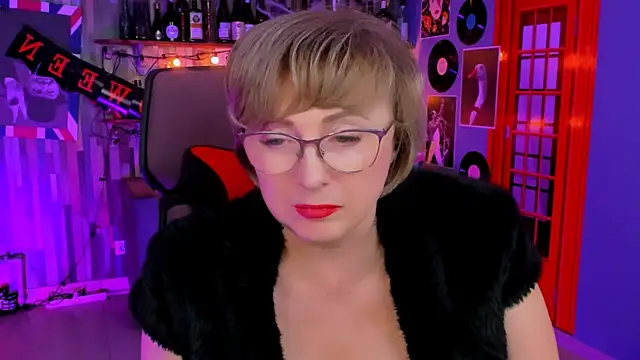 Snapshot of sugar_vivien chatting on October 28, 2025, 1:14 pm sugar vivien online show from October 28, 2025, 1:14 pm