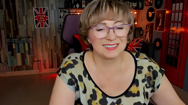 Snapshot of sugar_vivien chatting on November 4, 2025, 2:27 pm sugar vivien online show from November 4, 2025, 2:27 pm