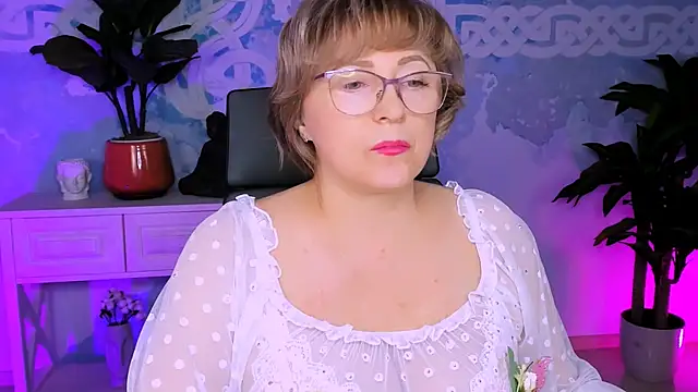 Snapshot of sugar_vivien chatting on November 29, 2025, 1:47 pm sugar vivien online show from November 29, 2025, 1:47 pm