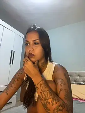 Snapshot of poliannaxx chatting on February 22, 2025, 11:35 pm poliannaxx online show from February 22, 2025, 11:35 pm