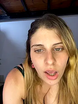 FlorBich online show from November 20, 2025, 2:56 am