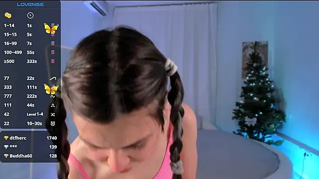 Snapshot of Lil_Amelie chatting on December 14, 2024, 5:03 pm Lil Amelie online show from December 14, 2024, 5:03 pm