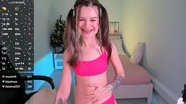 Snapshot of Lil_Amelie chatting on January 10, 2025, 5:02 pm Lil Amelie online show from January 10, 2025, 5:02 pm