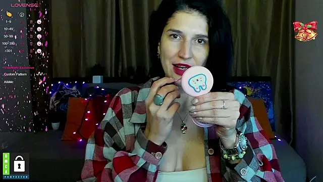 Alianna Solo Kisses online show from January 30, 2025, 3:29 pm