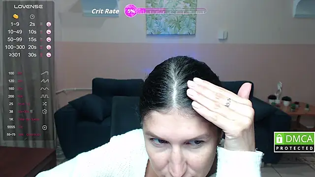 Alianna Solo Kisses online show from October 7, 2025, 5:26 am