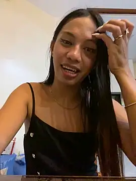 Snapshot of whiteladyboy chatting on October 18, 2025, 3:02 pm whiteladyboy online show from October 18, 2025, 3:02 pm