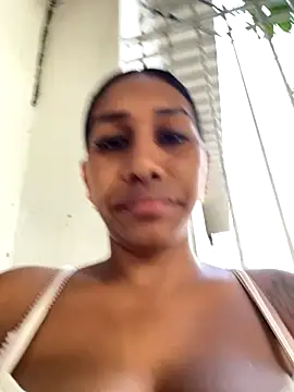 Kristel lee online show from November 30, 2025, 1:04 pm