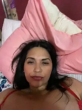 Snapshot of paolagomez_ chatting on January 12, 2025, 10:56 am paolagomez online show from January 12, 2025, 10:56 am