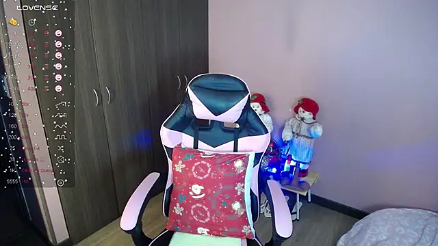 Snapshot of paolagomez_ chatting on November 12, 2025, 8:41 pm paolagomez online show from November 12, 2025, 8:41 pm