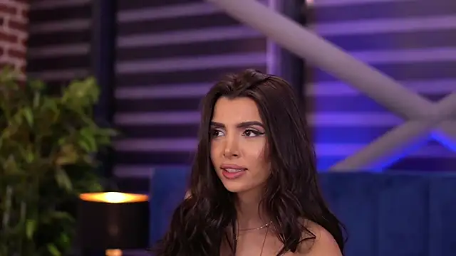 Snapshot of NicoleCellini chatting on January 16, 2025, 12:45 am NicoleCellini online show from January 16, 2025, 12:45 am