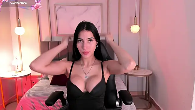 Snapshot of Christina_Johns chatting on November 13, 2025, 10:08 pm Christina Johns online show from November 13, 2025, 10:08 pm