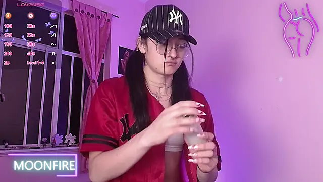 moonfiredancer online show from February 22, 2025, 6:17 am