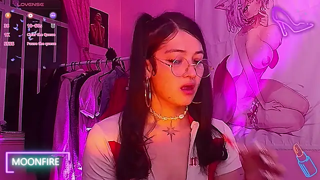 moonfiredancer online show from October 3, 2025, 1:35 am