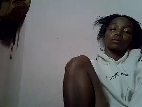 ElianeHot online show from February 25, 2025, 12:34 pm