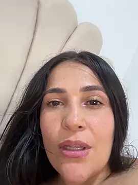 Snapshot of Taylortits chatting on March 4, 2025, 3:26 pm Taylortits online show from March 4, 2025, 3:26 pm