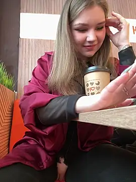 Snapshot of PumaShyXD chatting on January 13, 2025, 10:47 am PumaShyXD online show from January 13, 2025, 10:47 am