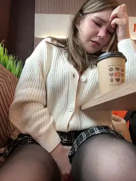 Snapshot of PumaShyXD chatting on February 1, 2025, 10:05 am PumaShyXD online show from February 1, 2025, 10:05 am