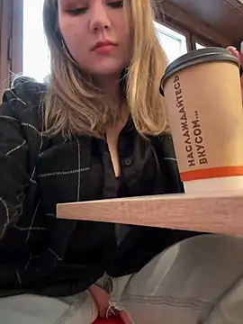 Snapshot of PumaShyXD chatting on February 3, 2025, 11:20 am PumaShyXD online show from February 3, 2025, 11:20 am