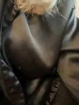 Snapshot of PumaShyXD chatting on March 6, 2025, 10:41 am PumaShyXD online show from March 6, 2025, 10:41 am