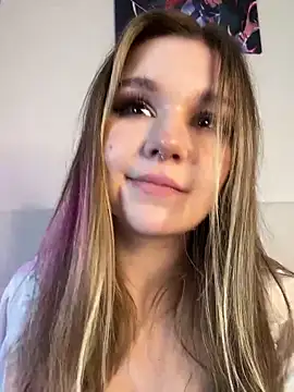 Snapshot of PumaShyXD chatting on March 8, 2025, 11:37 am PumaShyXD online show from March 8, 2025, 11:37 am