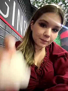 Snapshot of PumaShyXD chatting on October 26, 2025, 10:10 am PumaShyXD online show from October 26, 2025, 10:10 am