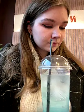 Snapshot of PumaShyXD chatting on November 29, 2025, 10:51 am PumaShyXD online show from November 29, 2025, 10:51 am