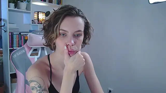 milly ross online show from January 12, 2025, 7:21 am