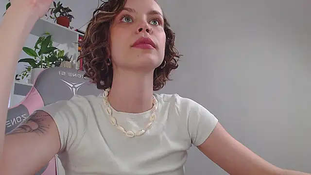 milly ross online show from March 20, 2025, 8:42 am