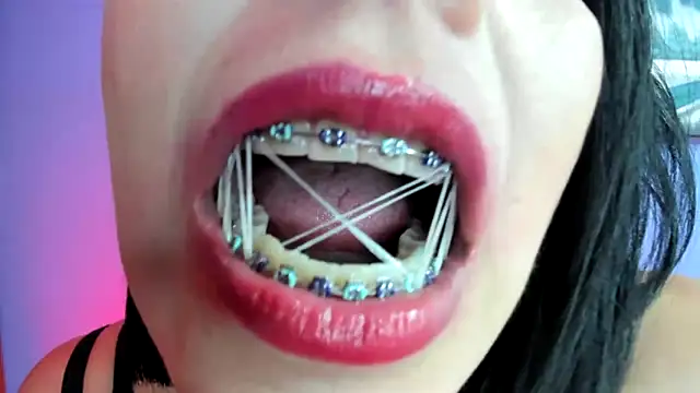 Snapshot of AdelleLennox_cg chatting on January 23, 2025, 5:21 pm AdelleLennox cg online show from January 23, 2025, 5:21 pm