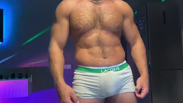 Snapshot of KarlosRichi chatting on November 7, 2025, 3:34 pm KarlosRichi online show from November 7, 2025, 3:34 pm