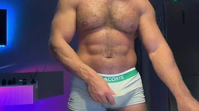 Snapshot of KarlosRichi chatting on November 13, 2025, 4:28 pm KarlosRichi online show from November 13, 2025, 4:28 pm