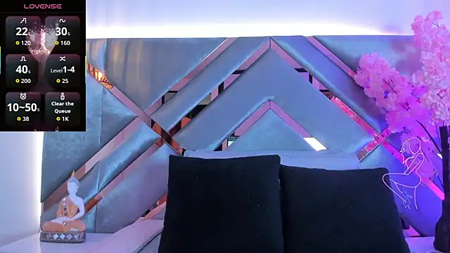 LiaaGenner online show from November 21, 2025, 2:43 am