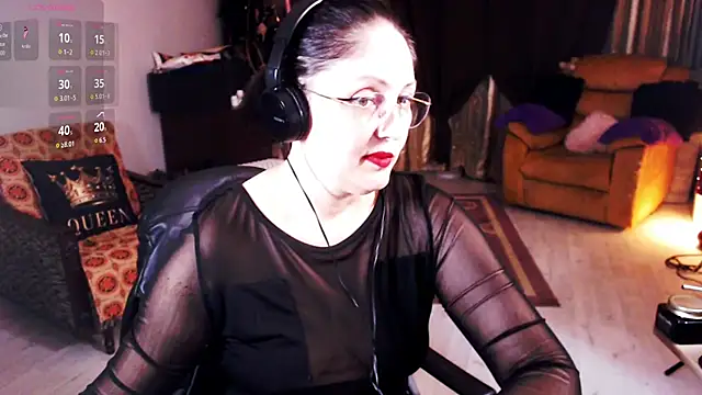 Snapshot of Imperatriza chatting on October 4, 2025, 5:33 pm Imperatriza online show from October 4, 2025, 5:33 pm