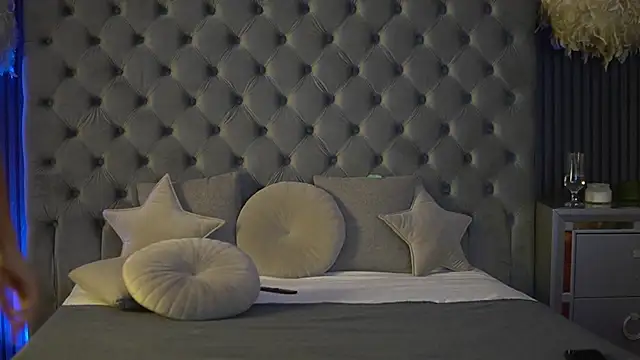 Snapshot of AmelyNoir chatting on September 23, 2025, 6:55 pm AmelyNoir online show from September 23, 2025, 6:55 pm