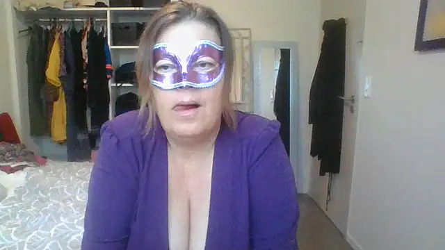 Snapshot of blueblush chatting on December 3, 2024, 8:16 am blueblush online show from December 3, 2024, 8:16 am