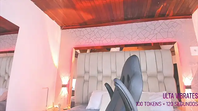 Snapshot of AngelineHeet chatting on January 9, 2025, 6:59 am AngelineHeet online show from January 9, 2025, 6:59 am