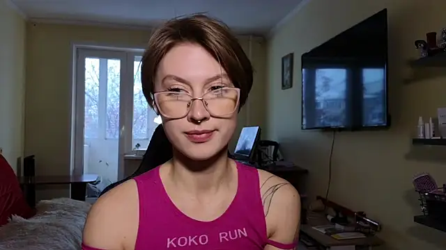 MalvinaBlum online show from November 6, 2025, 2:56 am